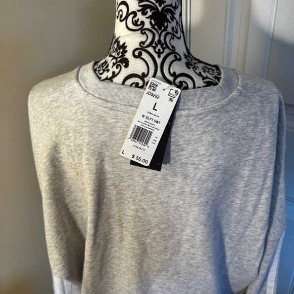 Adidas Sweatshirt NWT - Picture 8 of 10